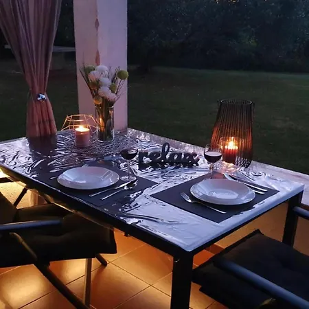 Apartment Renovierte In Zambratija Mit Grossem Garten Umag