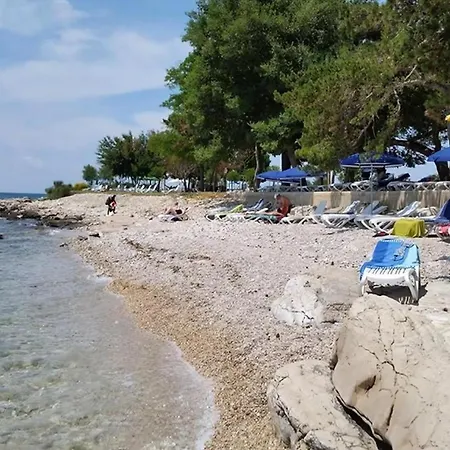 Renovierte In Zambratija Mit Grossem Garten *